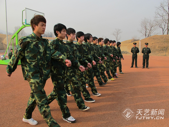 我院春季入學新生軍訓圓滿結束